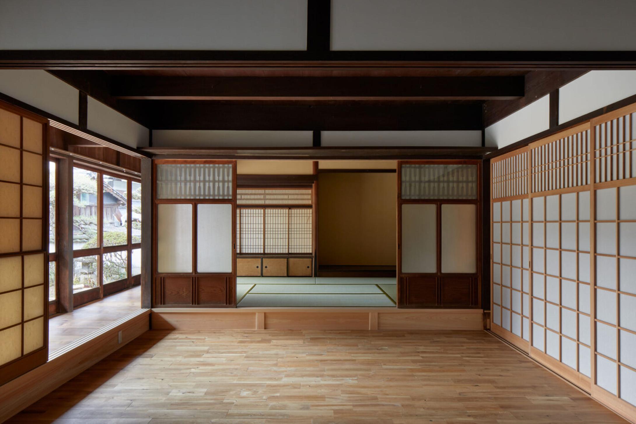 <br />
<b>Warning</b>:  Undefined variable $mv_alt in <b>/home/nanba780/kominka-renovation.jp/public_html/nanba.kominka-renovation.jp/wp-content/themes/nanba_renovation/single-renovation-styles.php</b> on line <b>13</b><br />
